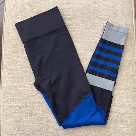 [MPG] Cobalt Forge Stripe Legging - Picture 4 of 7